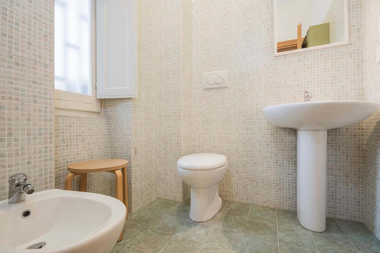 Nuovo Appartamento Beige Барі Екстер'єр фото